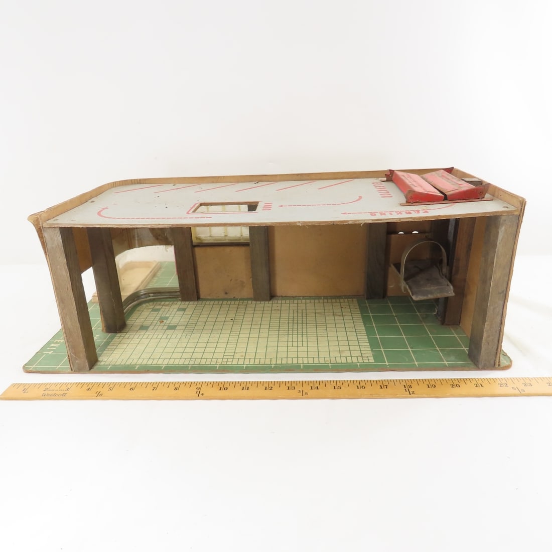 1950's Keystone Garage Litho Cardboard - 4