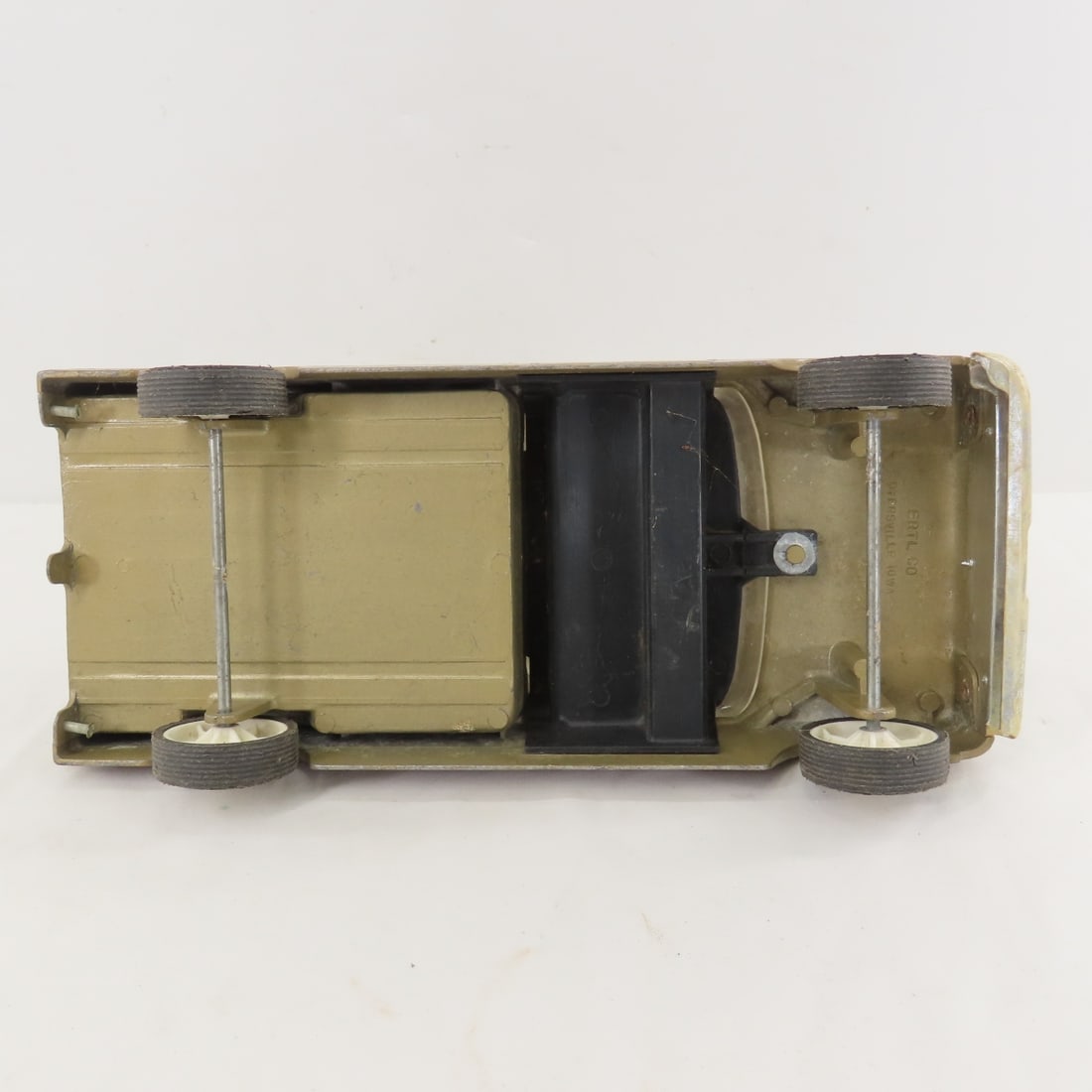 ERTL International Harvester 1000 Pickup Truck - 10