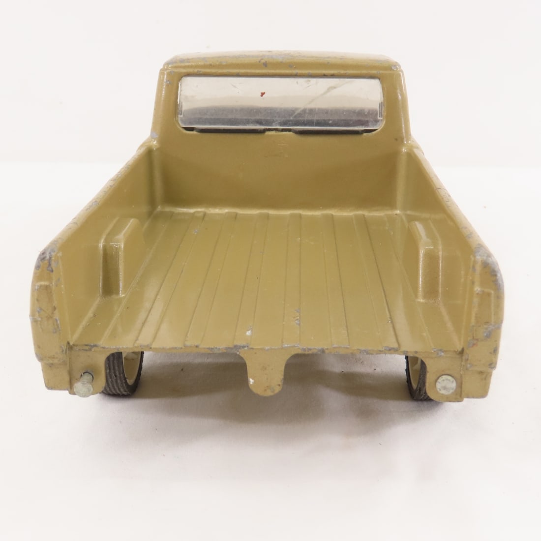 ERTL International Harvester 1000 Pickup Truck - 4