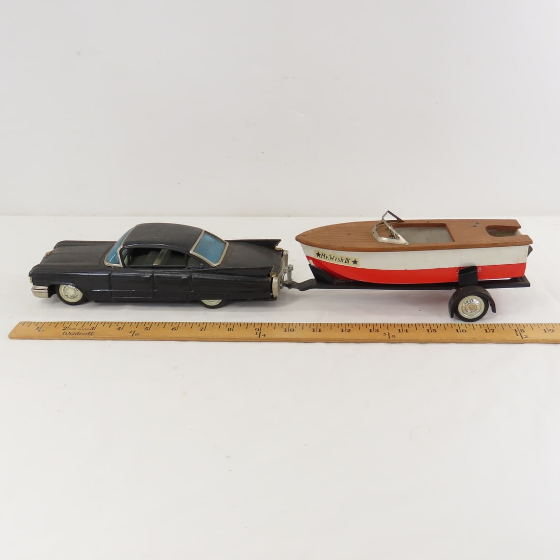 Japan Tin Litho Friction Car & Mr. Wish III Boat - 2