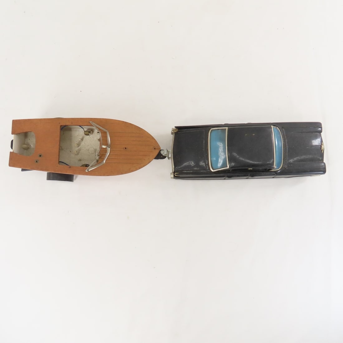 Japan Tin Litho Friction Car & Mr. Wish III Boat - 9