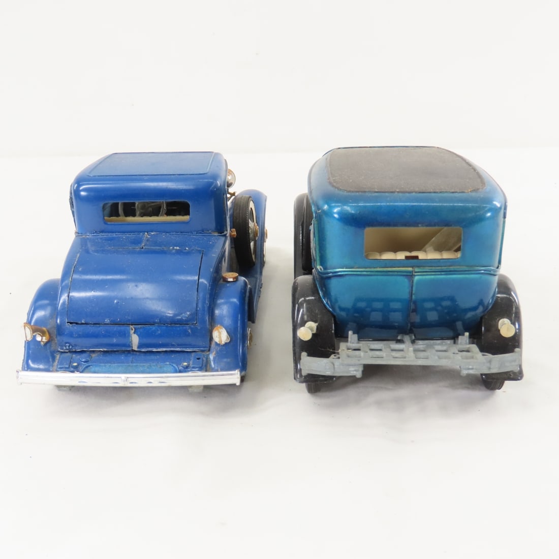 5 Vintage Hubley Ford Model A Sedan & Woody Trucks - 10