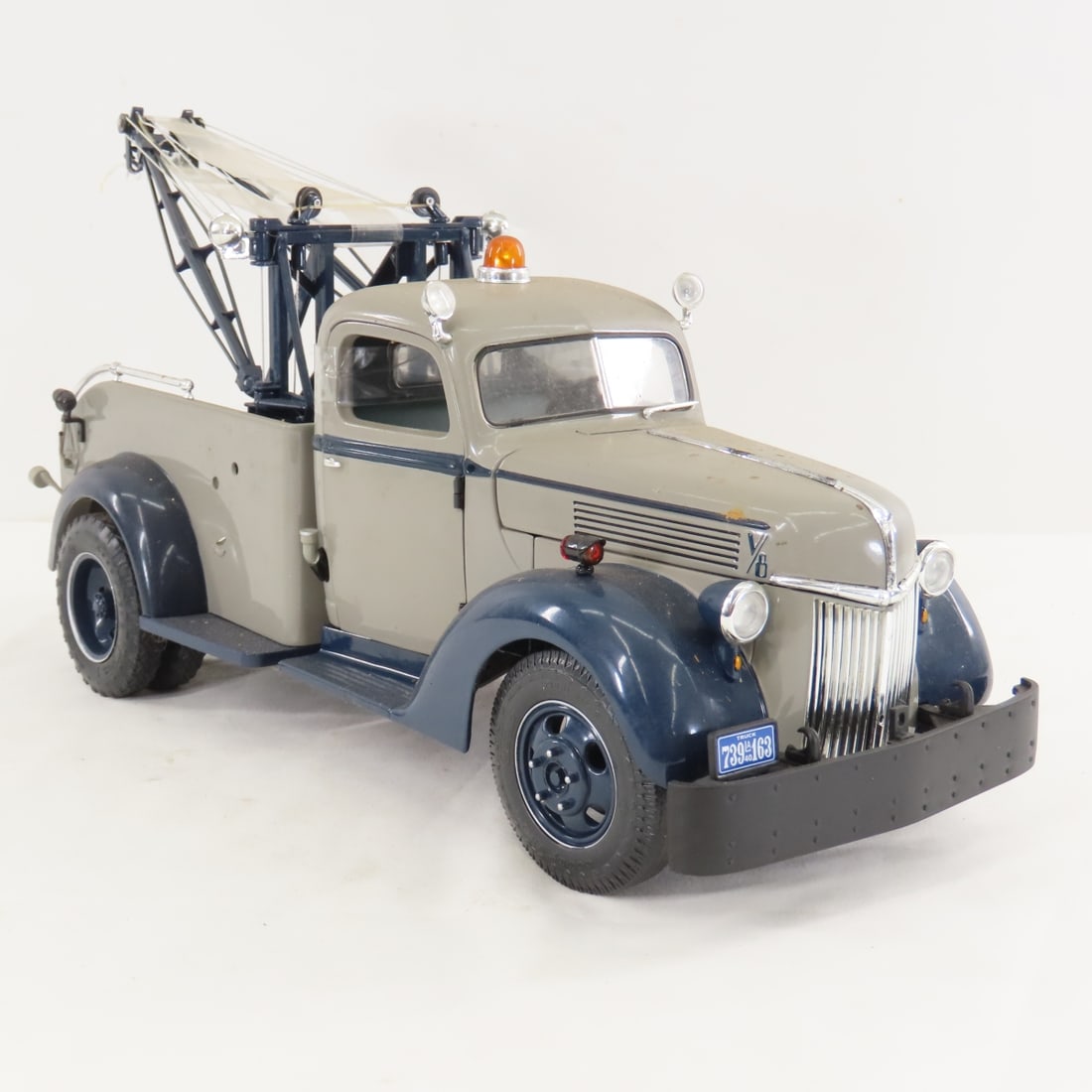 Highway 61 Ford 1941 Holmes Wrecker Tow Truck - 7