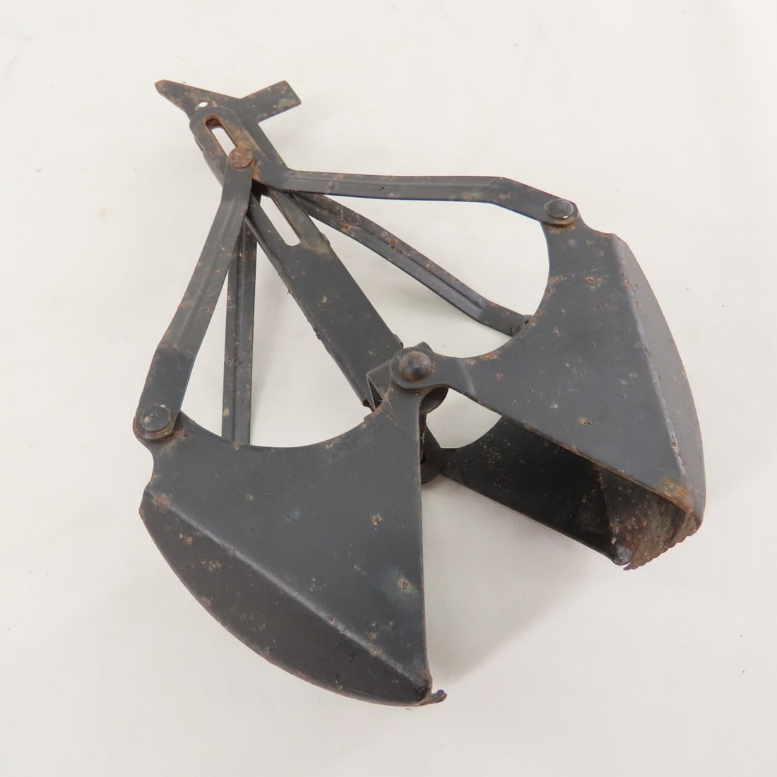 Nylint Clark Michigan Model T-24 Clamshell Crane - 16