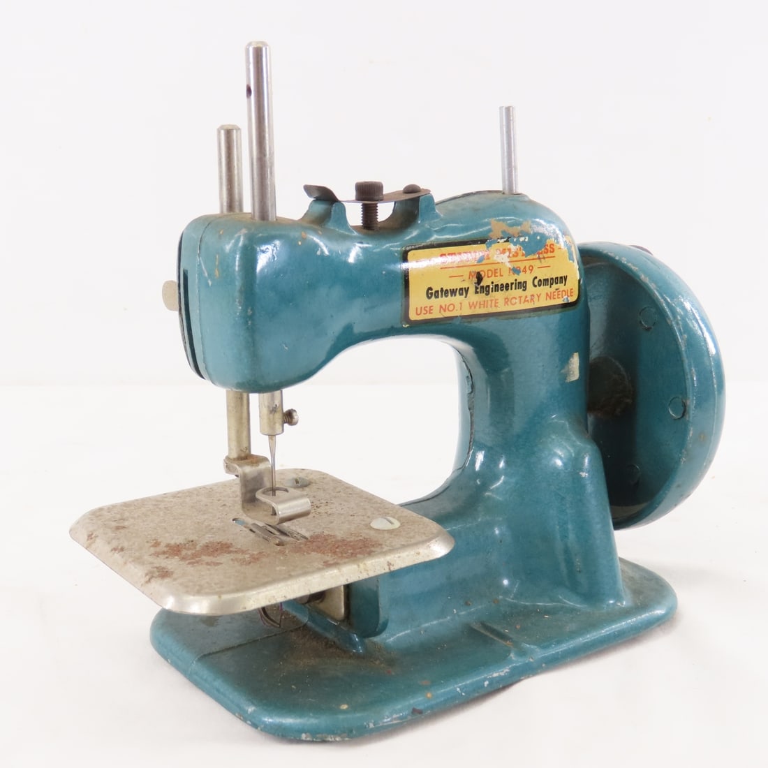 Stitch Mistress Model 49 Child's Sewing Machine: Stitch Mistress Model 49 Child's Sewing Machine - by Gateway Engineering, with needle- works. LOT SIZE: 9x5x7" 2 LBS All information and photos, which are part of the description, are intended to be