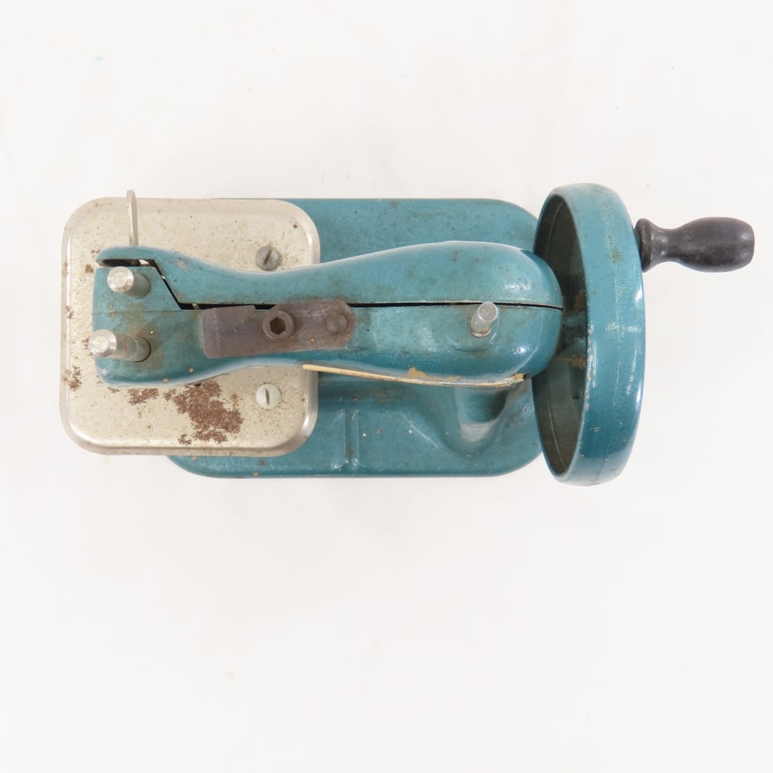 Stitch Mistress Model 49 Child's Sewing Machine - 6