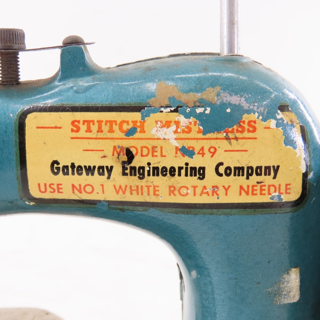 Stitch Mistress Model 49 Child's Sewing Machine - 7