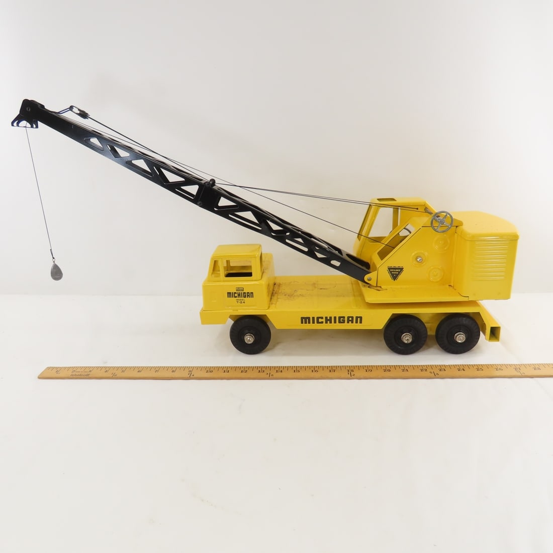 Nylint Clark Michigan Model T-24 Crane- Repainted - 2