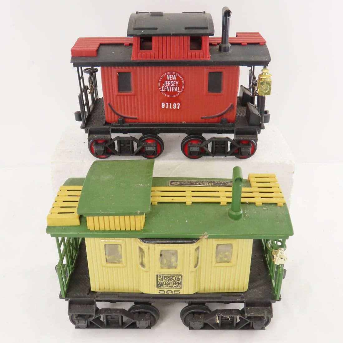 8 Jim Beam Whiskey Train Decanters with Track - 18