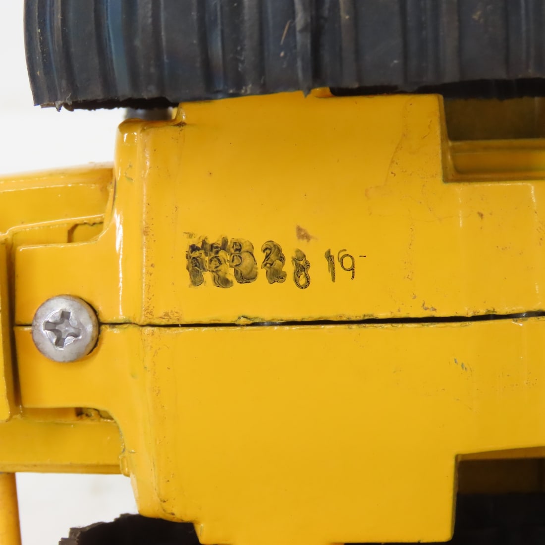 ERTL J Deere 450 Industrial Crawler Dozer w/ROPS - 11