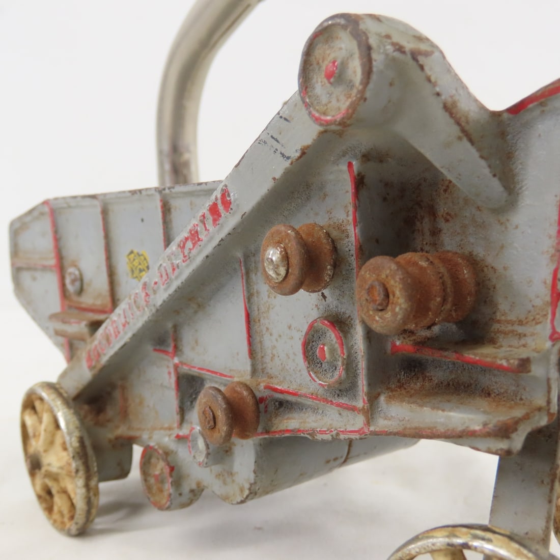 Antique Arcade 451 Cast Iron Thresher - 13