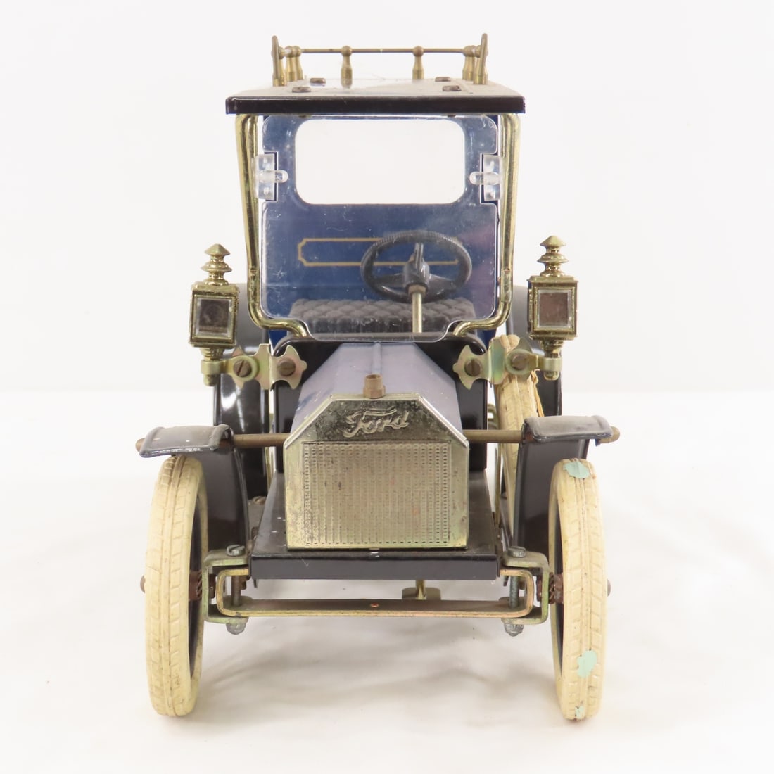 Ipswich Ford Model T Von Hanson's Meat Truck - 8
