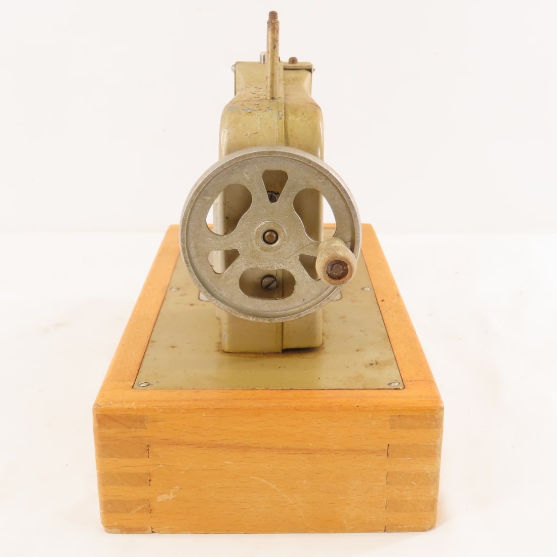 KAYanEE Sew Master Child's Sewing Machine - 4