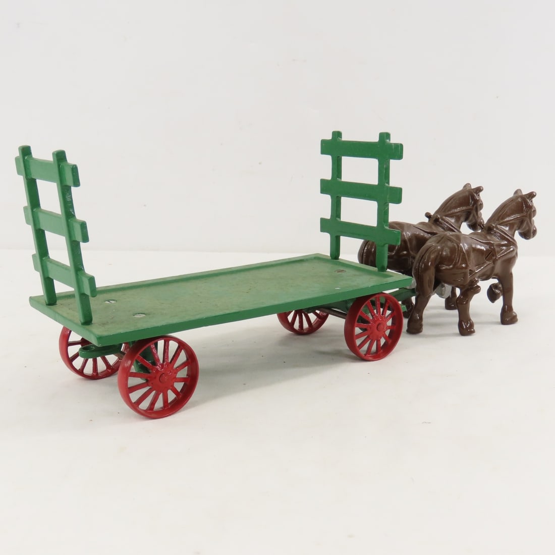Irvin's Model Shop Cast Iron Horse Drawn Hay Wagon - 5