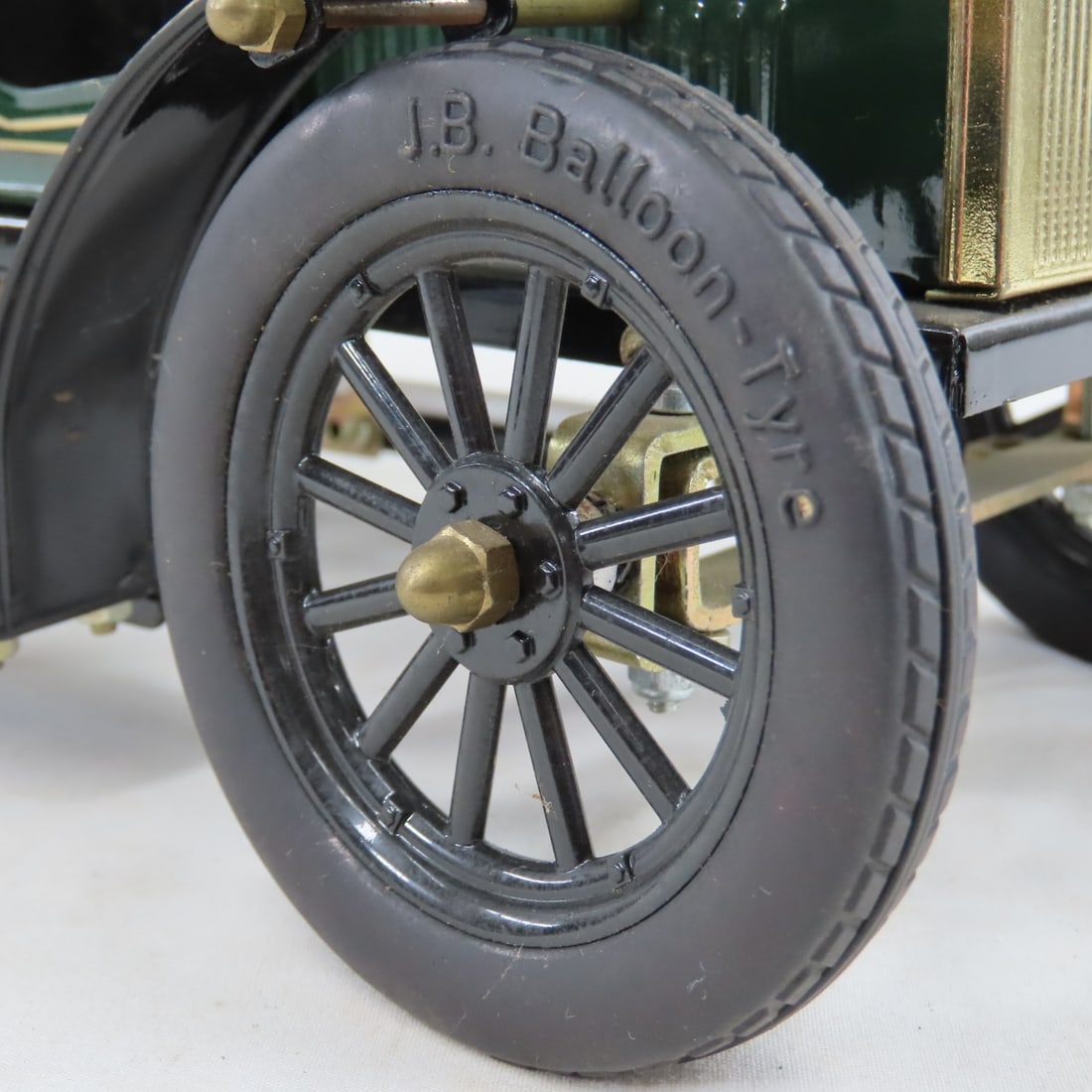 Ipswich Ford Model T Oak Grove Dairy Truck - 14