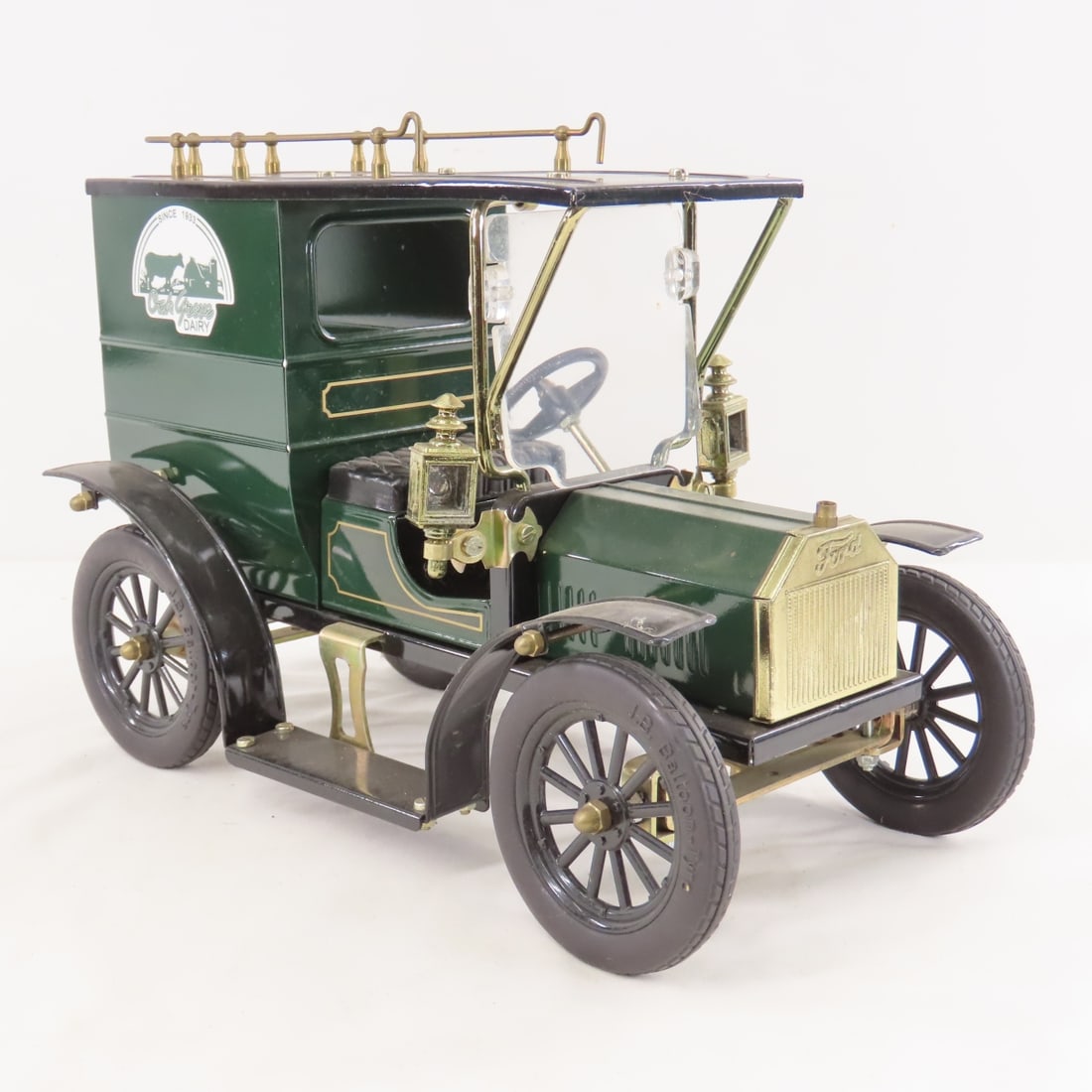 Ipswich Ford Model T Oak Grove Dairy Truck - 7
