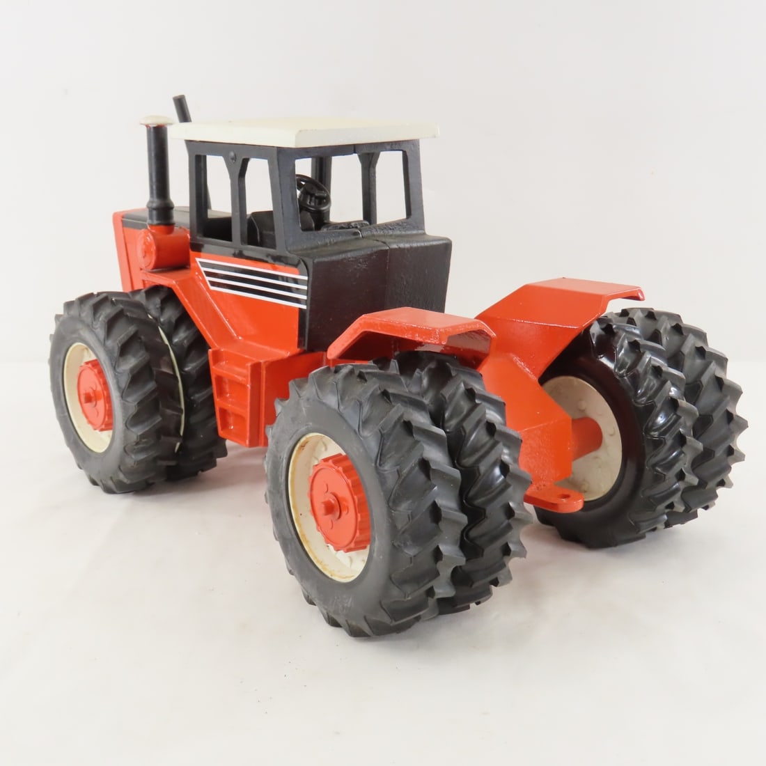 Versatile Fiat 44-23 4WD Duals Articulated Tractor - 3