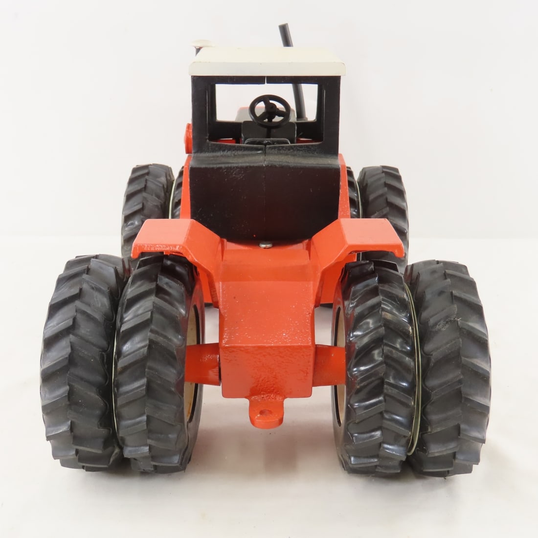 Versatile Fiat 44-23 4WD Duals Articulated Tractor - 4