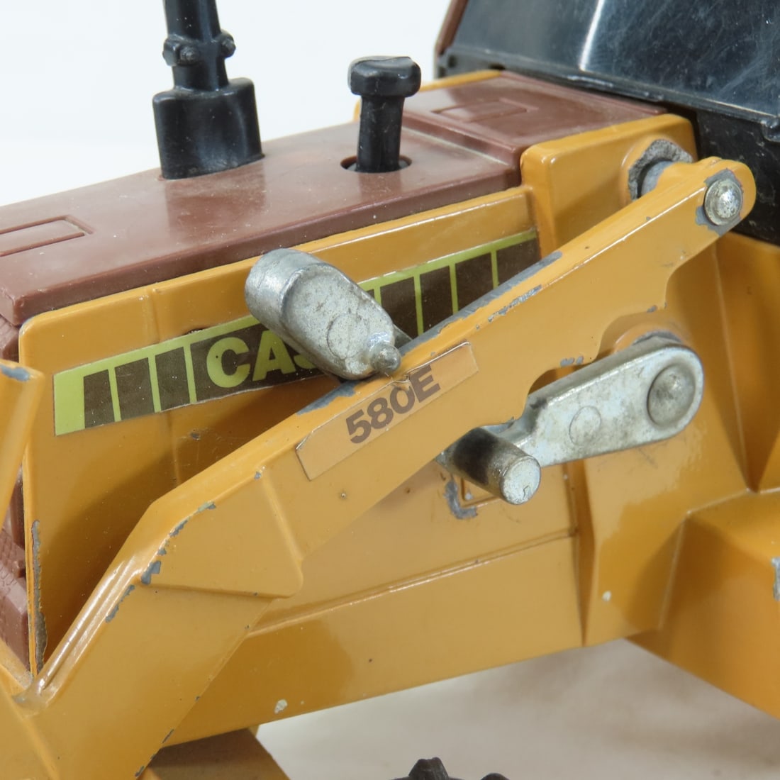 ERTL Case 580E Construction King Front Loader - 14