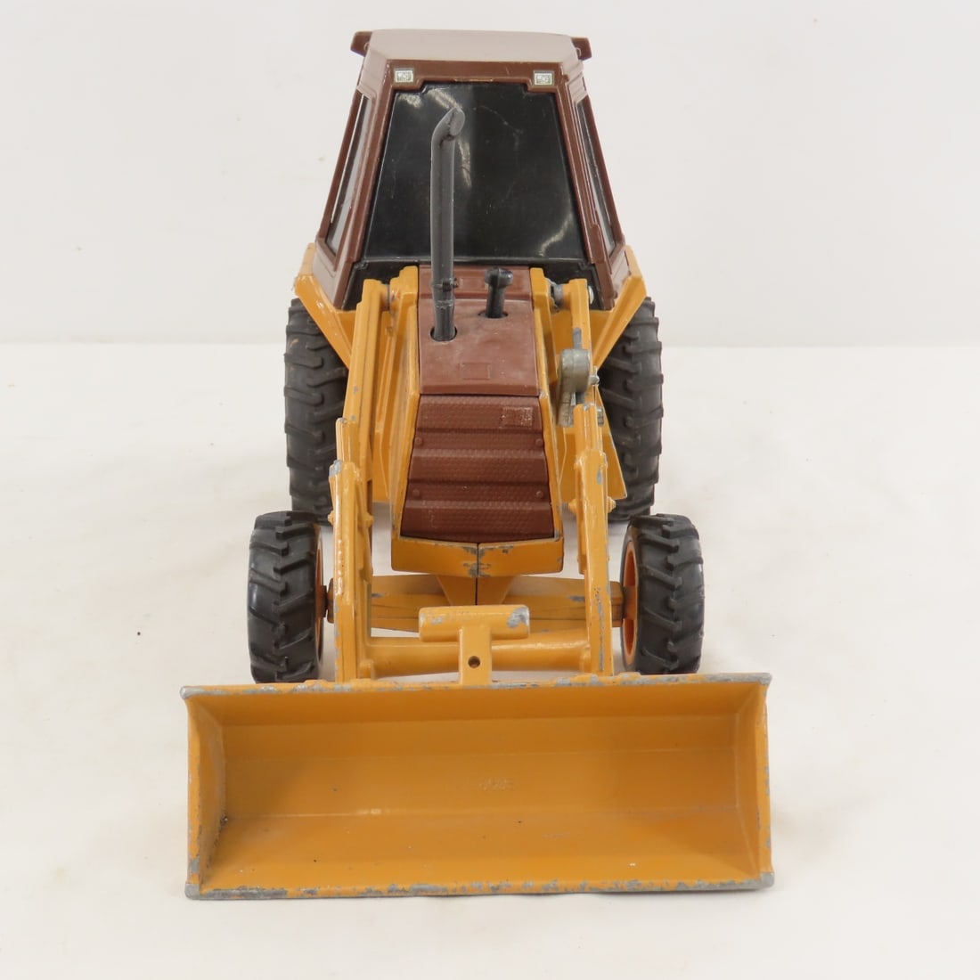 ERTL Case 580E Construction King Front Loader - 8