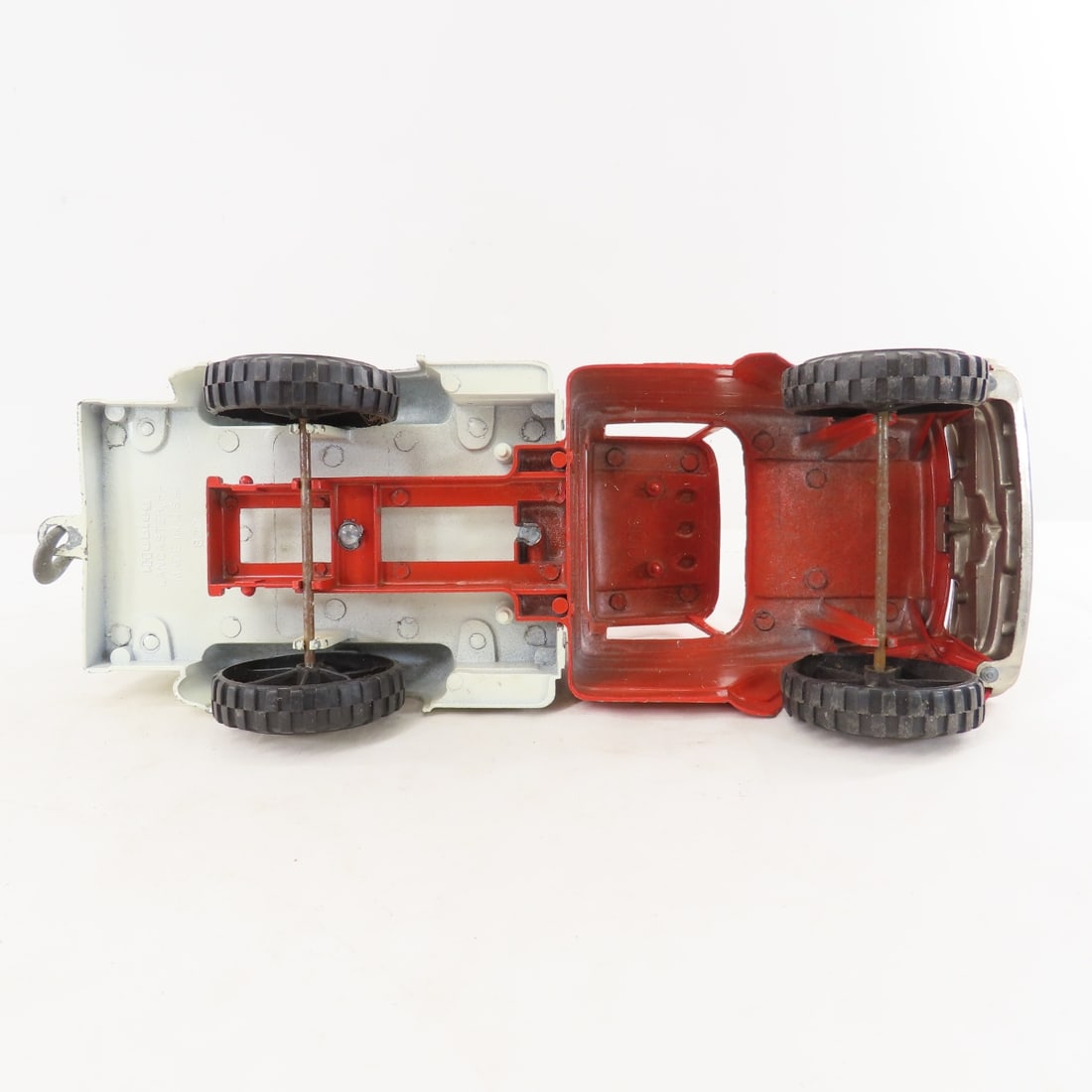Vintage Hubley Mighty Metal Tow Truck - 10