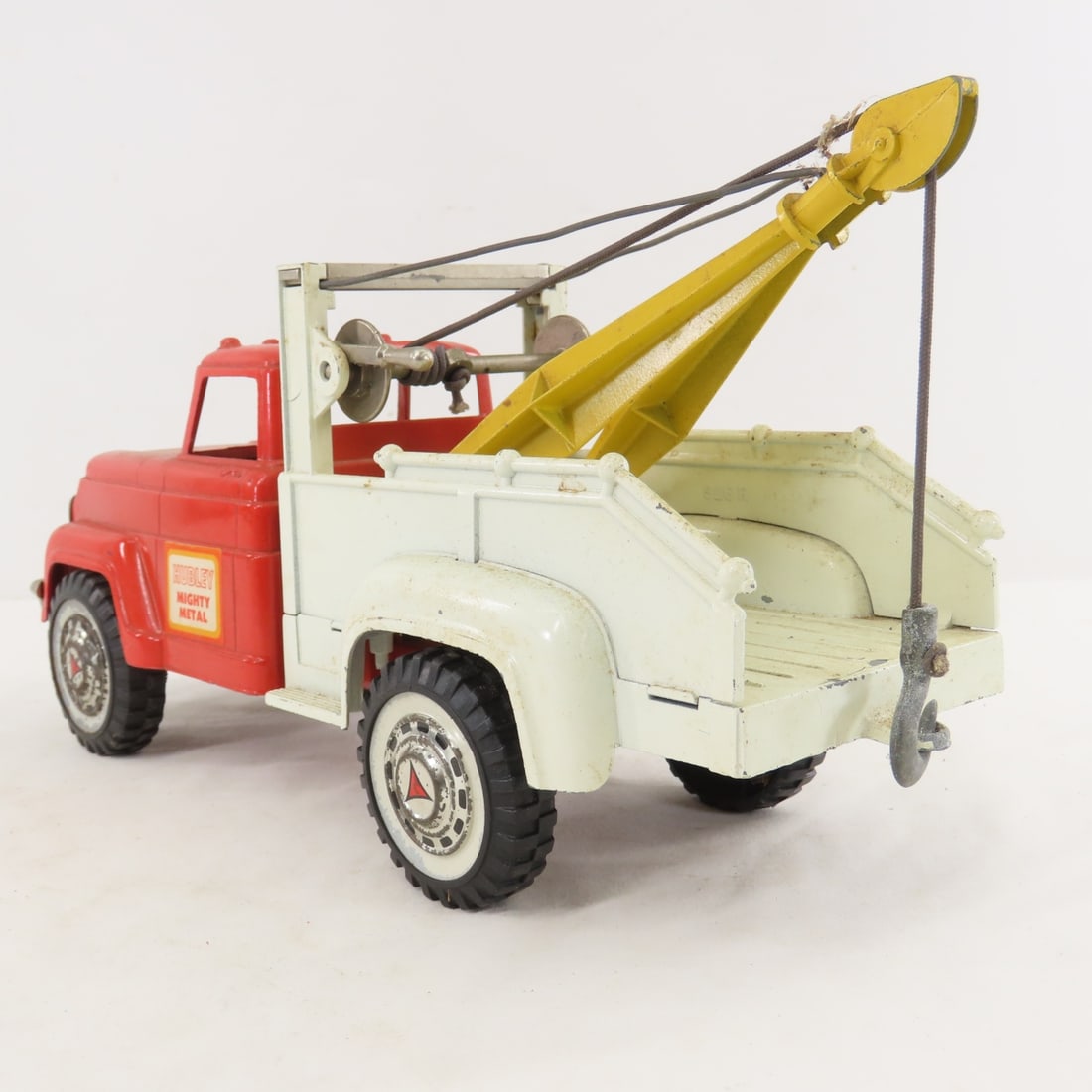 Vintage Hubley Mighty Metal Tow Truck - 3