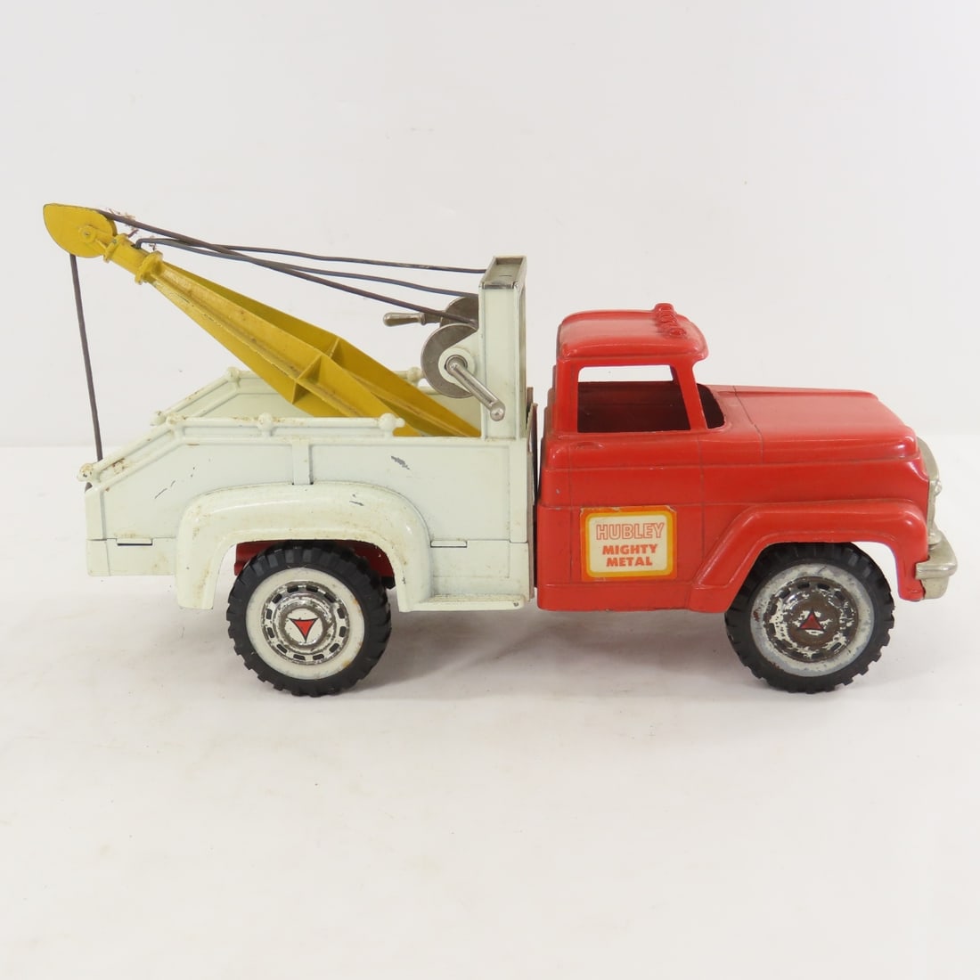 Vintage Hubley Mighty Metal Tow Truck - 6