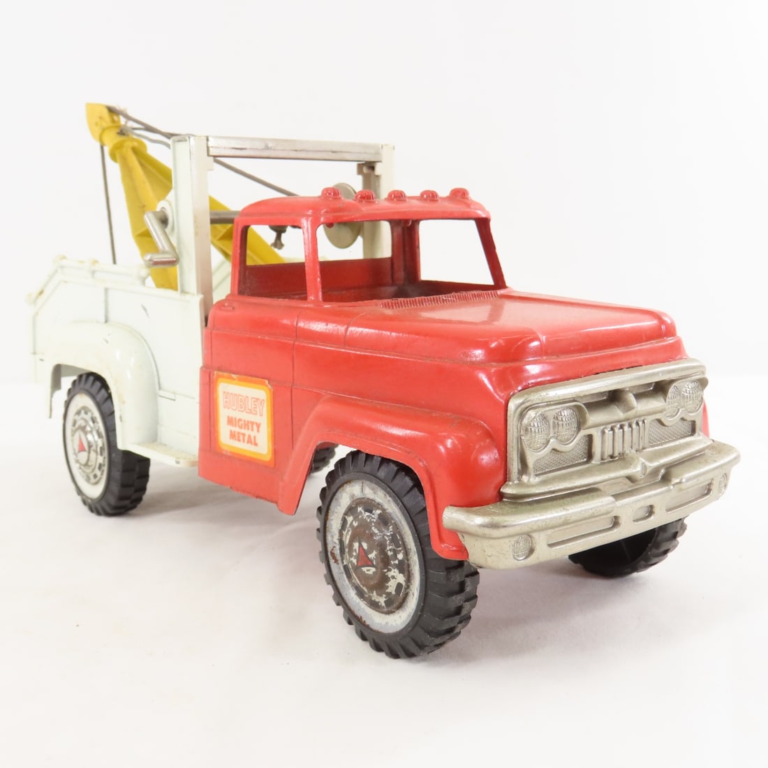 Vintage Hubley Mighty Metal Tow Truck - 7