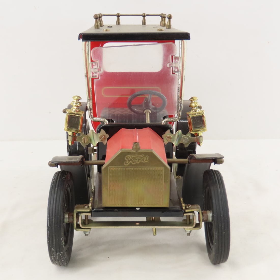 Ipswich Ford Model T Plastic Products Co Truck - 8