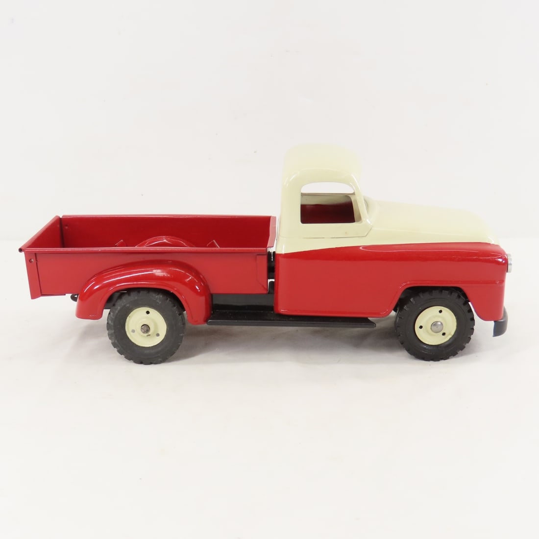 1950s Restored Tru-Scale IH Pick-up Truck - 6