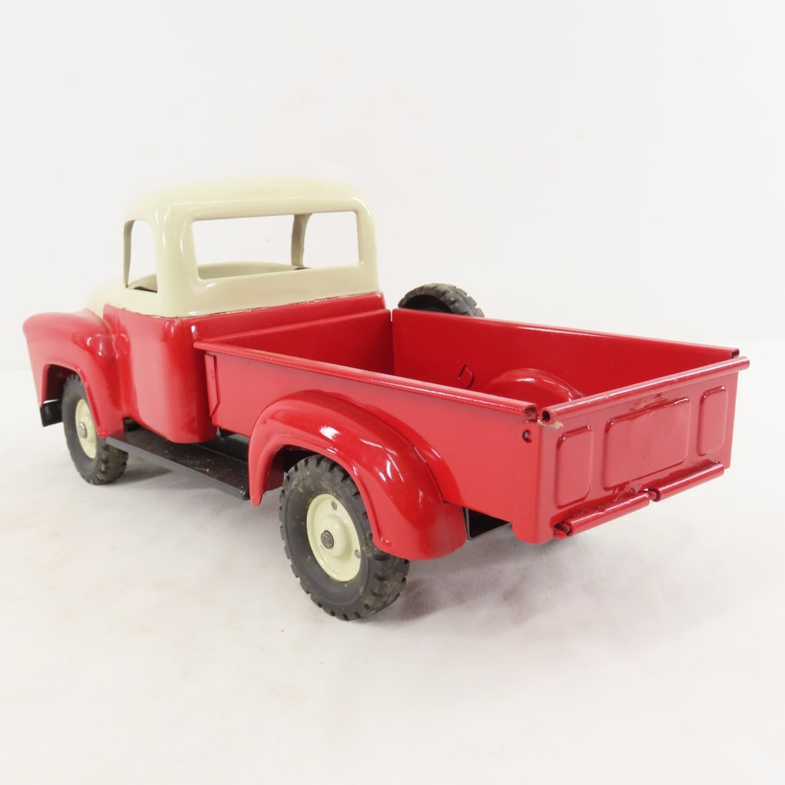 Restored 1950s Tru-Scale IH Pick-Up - 3