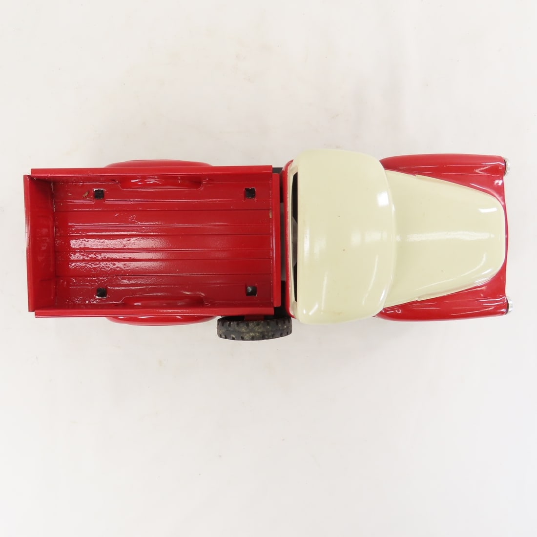 Restored 1950s Tru-Scale IH Pick-Up - 9