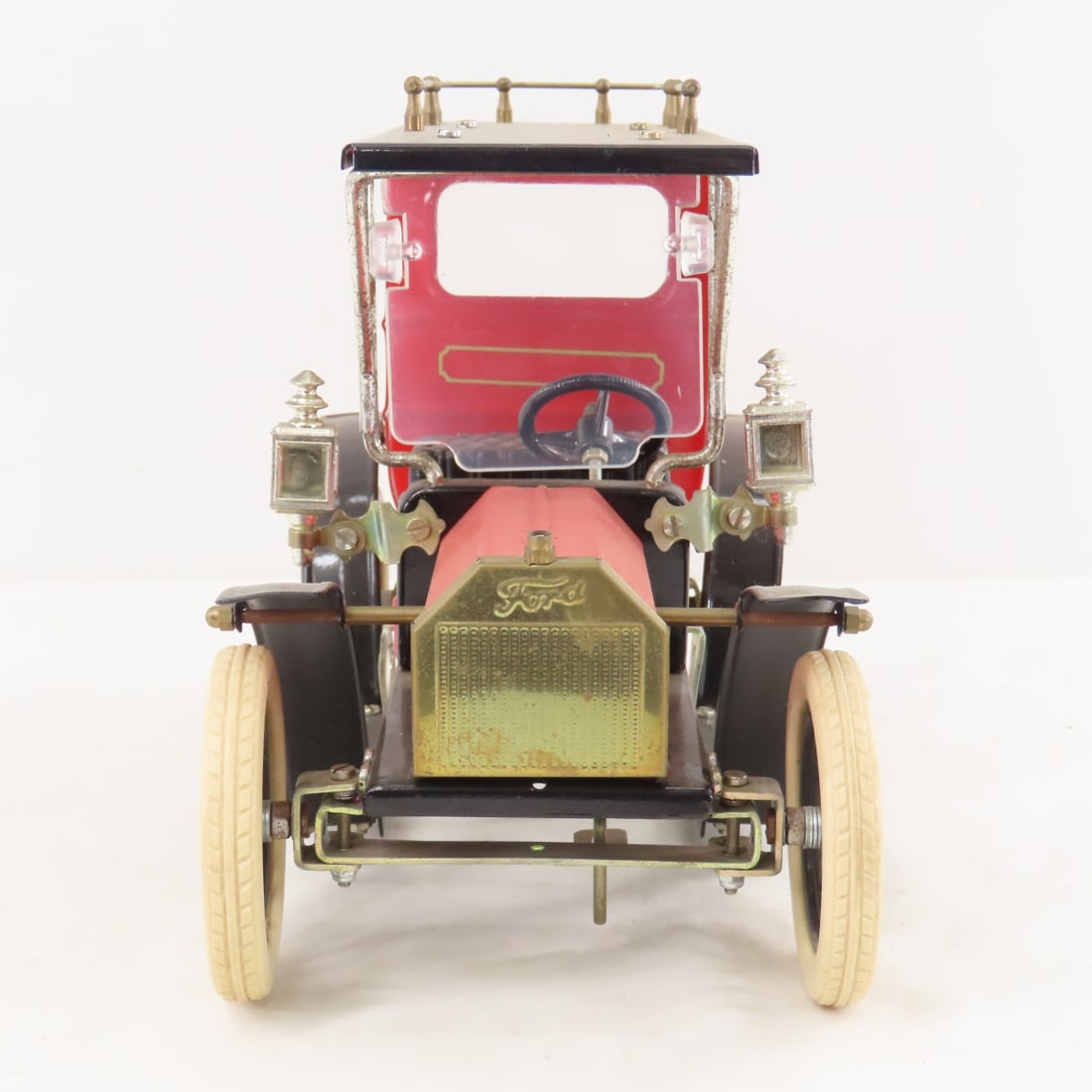 Ipswich Ford Model T Plastic Products Co Truck - 8
