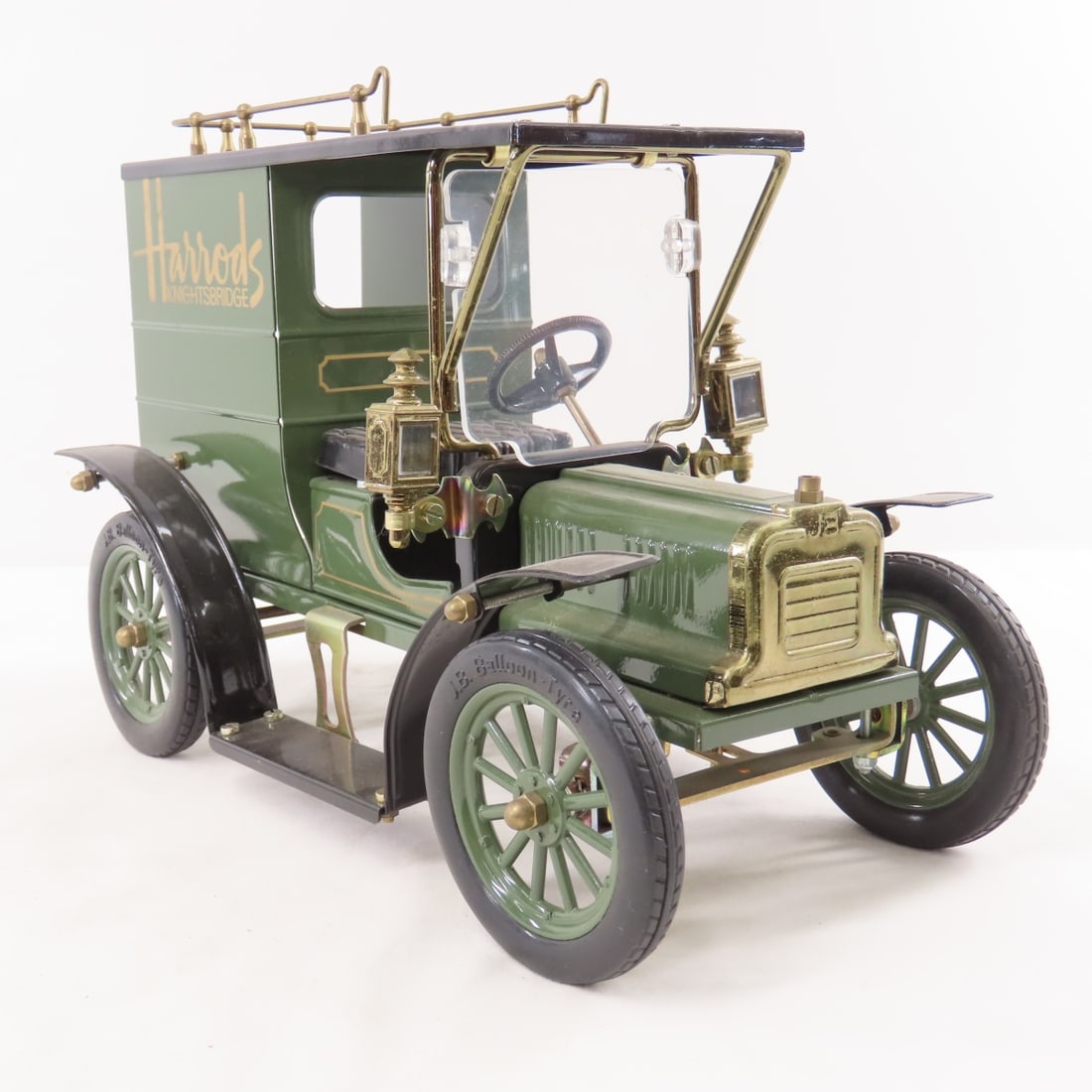Ipswich Ford Model T Harrods Knightsbridge Truck - 7