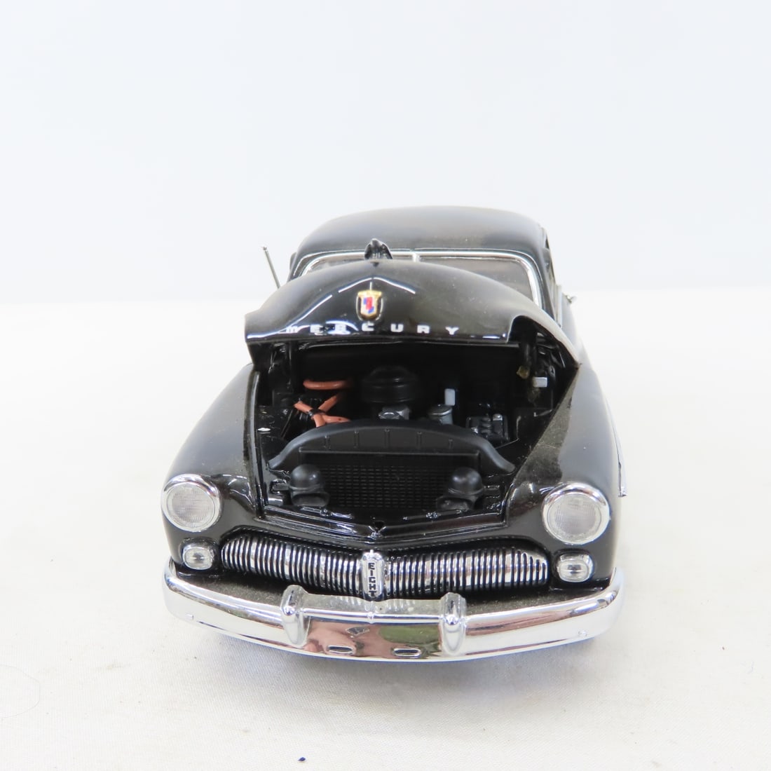 6 Danbury Mint 1/24 Diecast Cars: Thunderbird - 5