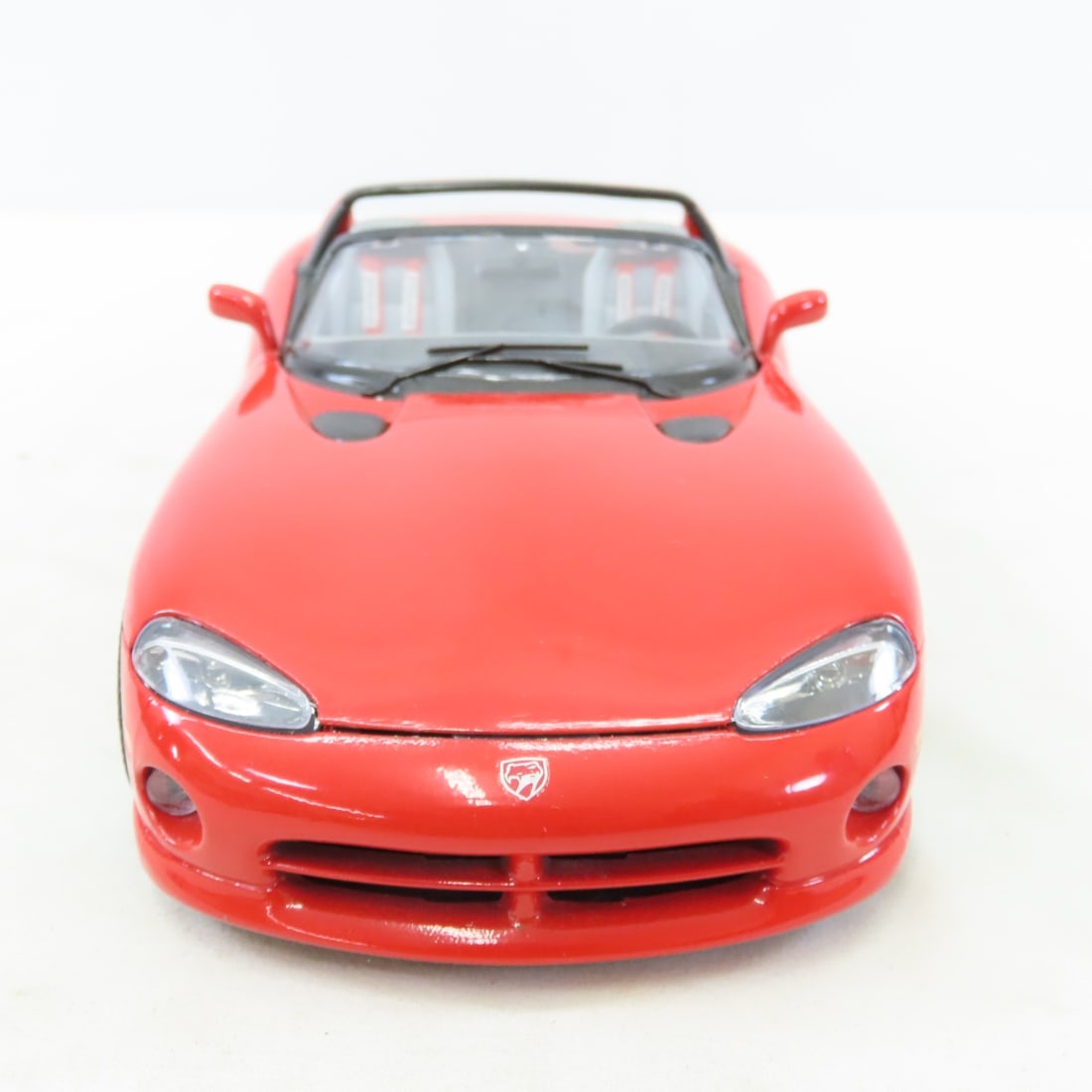 3 Burago 1/18 Diecast Cars: GTO, Viper, Corvette - 13