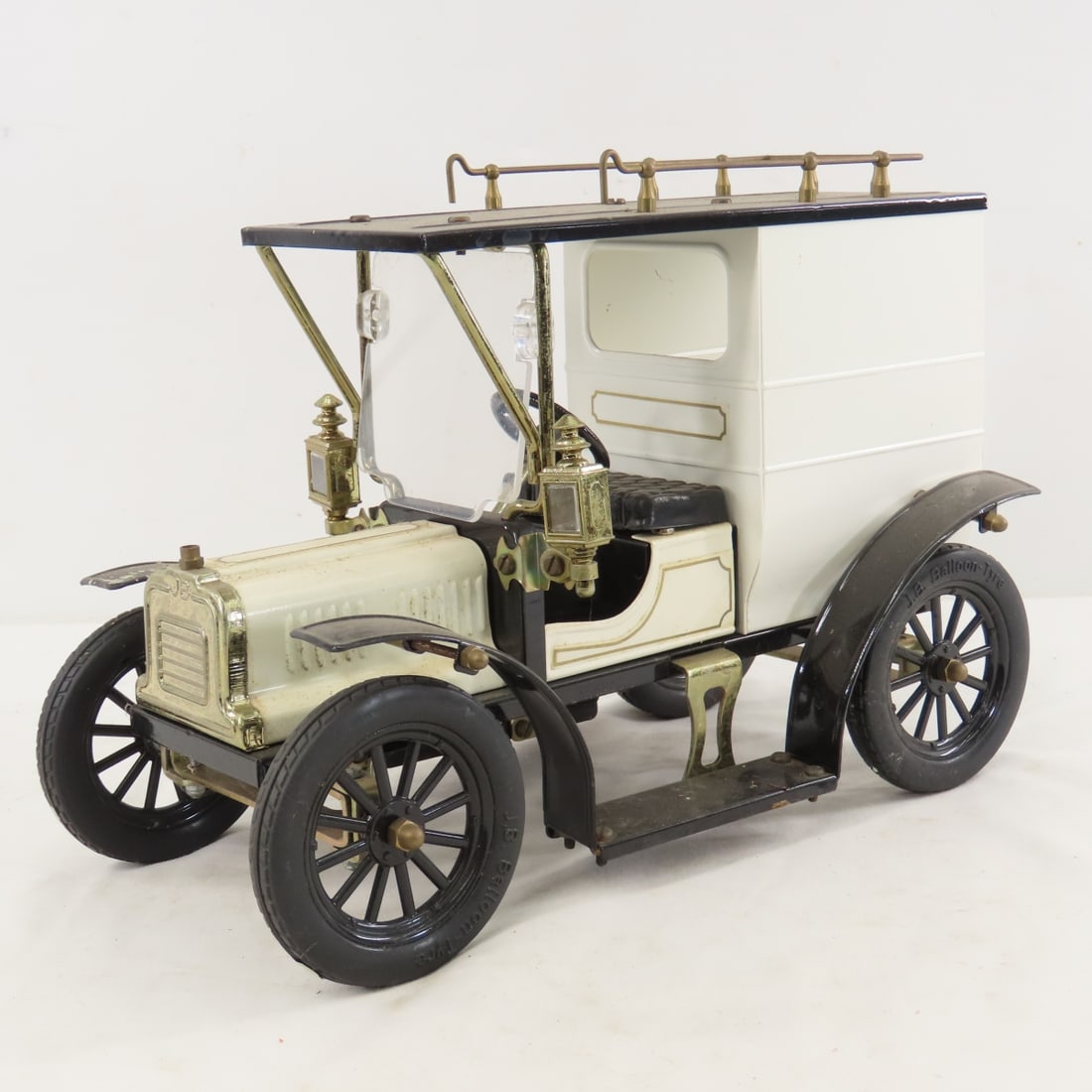 Ipswich Or Jan Blenken Ford Model T: Ipswich Or Jan Blenken Ford Model T - front marked JB, bottom unmarked, pressed metal, approx 1/12 scale, JB Balloon Tyres, LOT SIZE: 10x8x6" 4 LBS All information and photos, which are part of the de