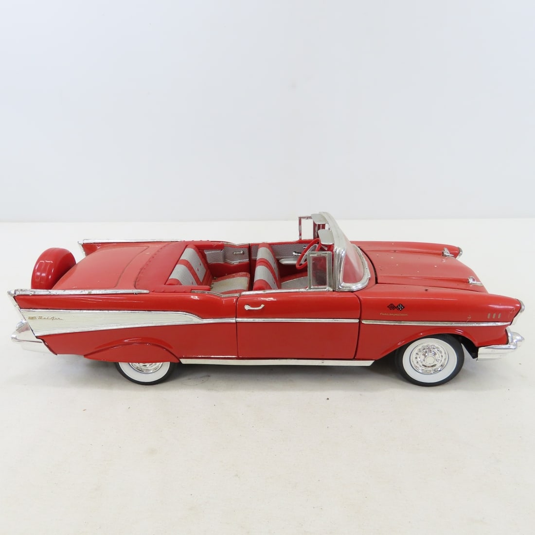 4 ERTL Diecast 1957 Chevrolet Bel Air Convertibles - 16