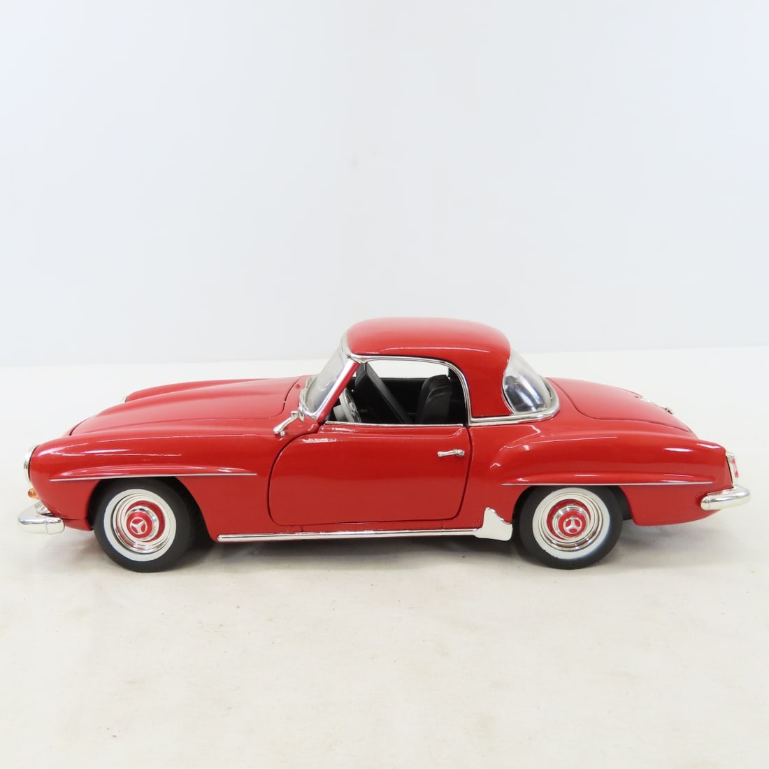 5 ERTL 1/18 Diecast Cars: Corvette, Mercedes Benz - 10