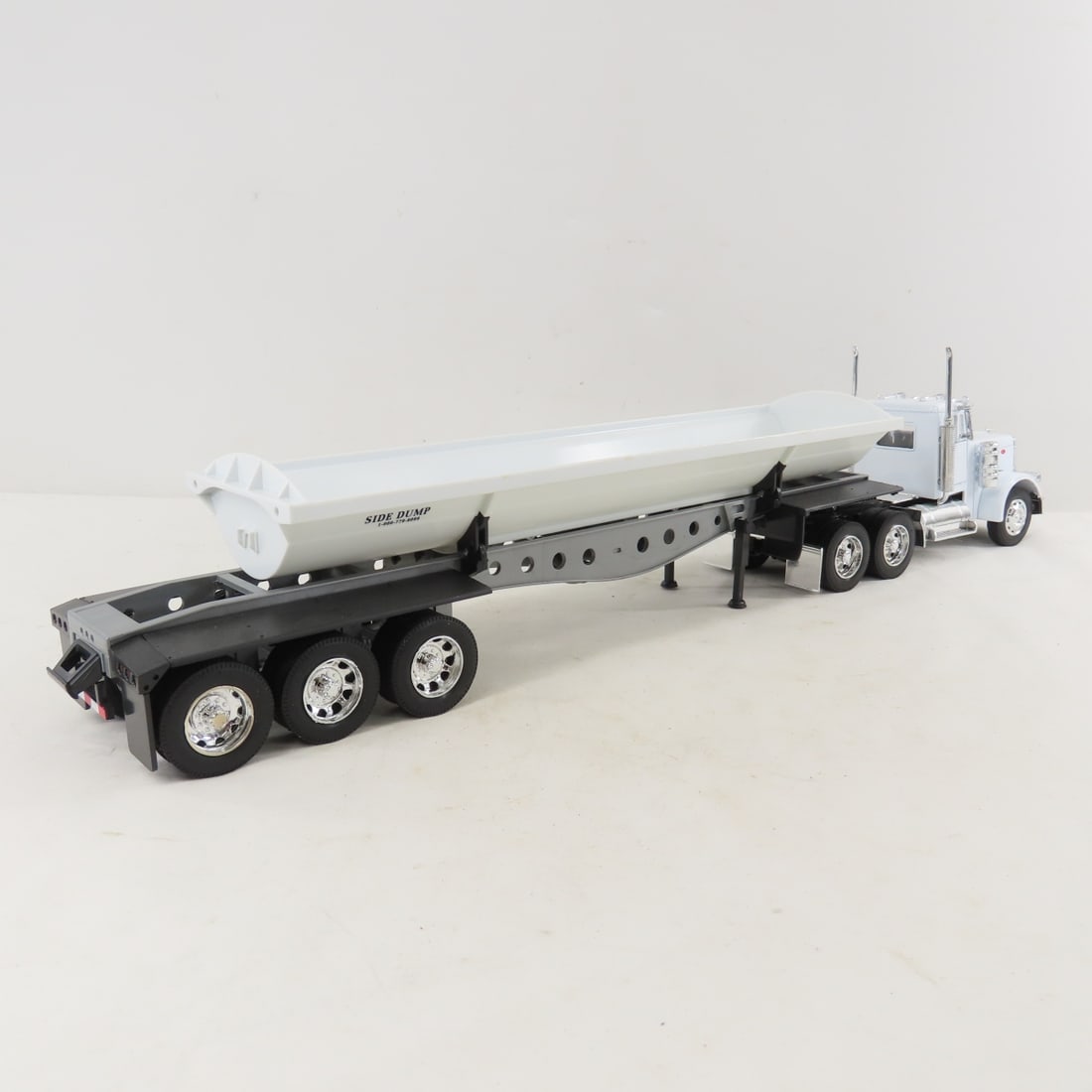 2 New Ray Peterbilt Tractors & Trailers - 15