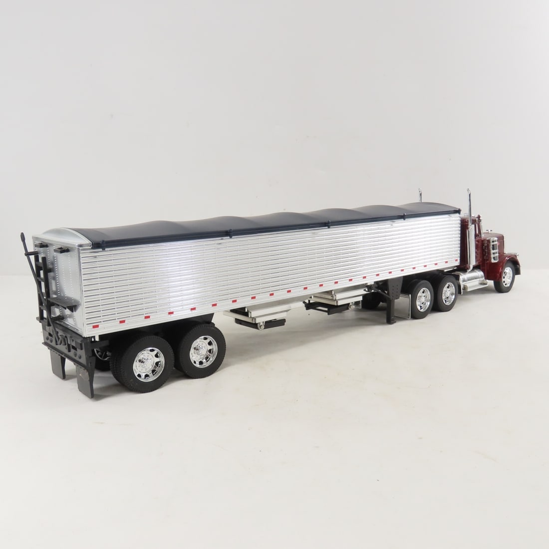 2 New Ray Peterbilt Tractors & Trailers - 5