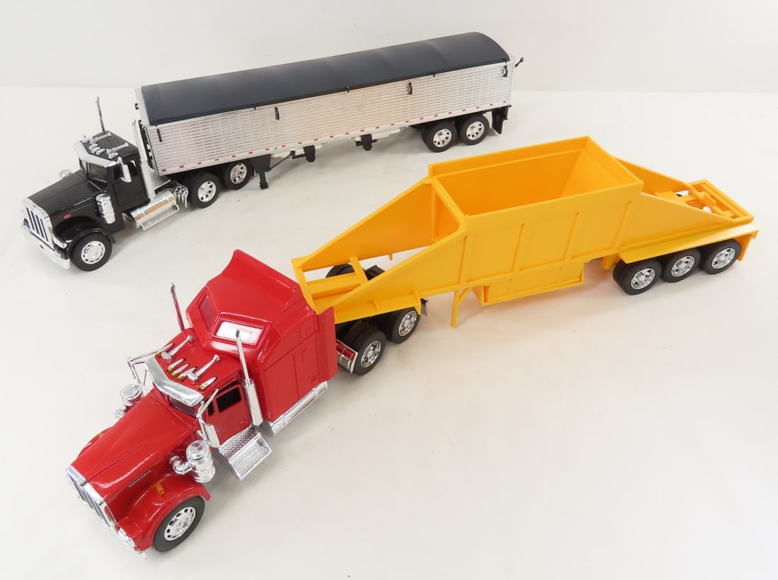 New Ray Peterbilt & Kenworth Tractors & Trailers: New Ray Peterbilt & Kenworth Tractors & Trailers - Approx: 1/34 scale, all plastic, bottom dump and grain trailer. LOT SIZE: 17x13x5" 4 LBS All information and photos, which are part of the