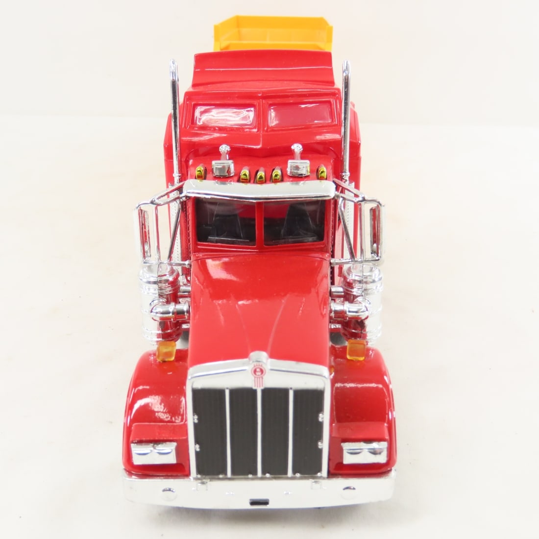 New Ray Peterbilt & Kenworth Tractors & Trailers - 8