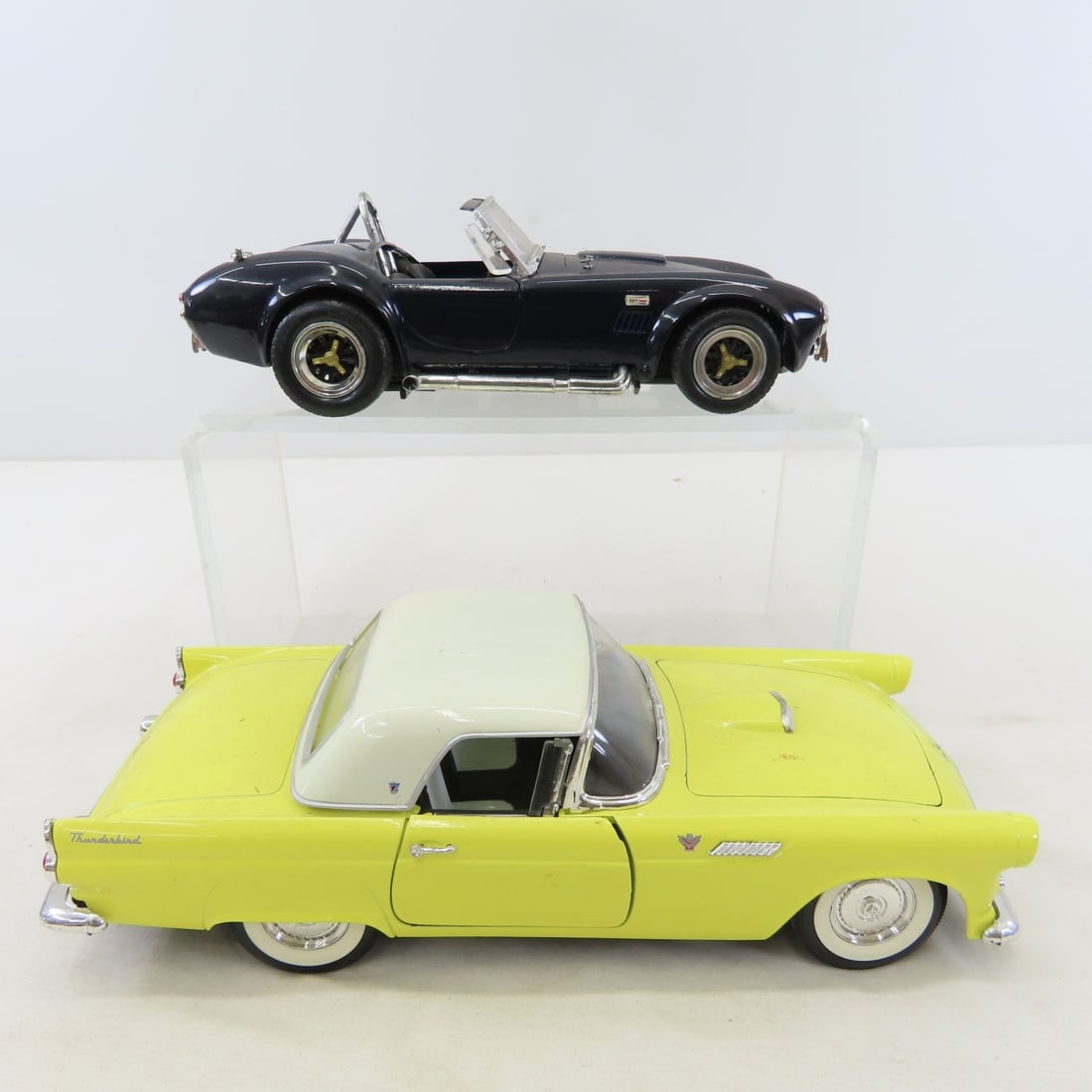 5 Road Tough 1/18 Diecast Cars: Cobra, Nomad - 16