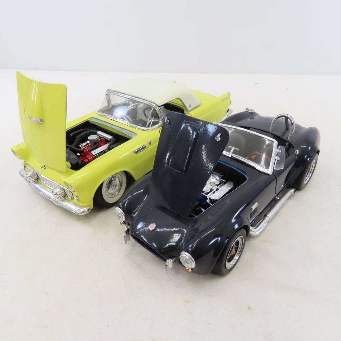 5 Road Tough 1/18 Diecast Cars: Cobra, Nomad - 17