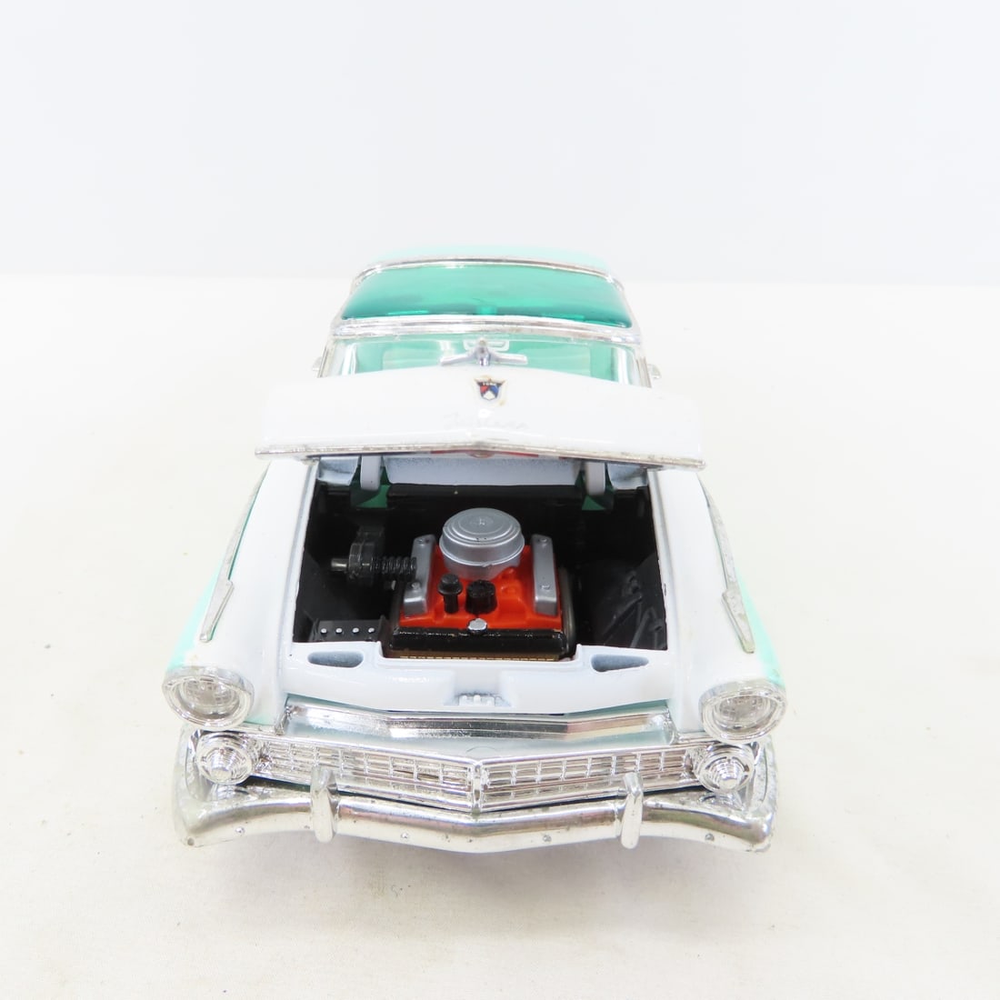 5 Road Tough 1/18 Diecast Cars: Cobra, Nomad - 5