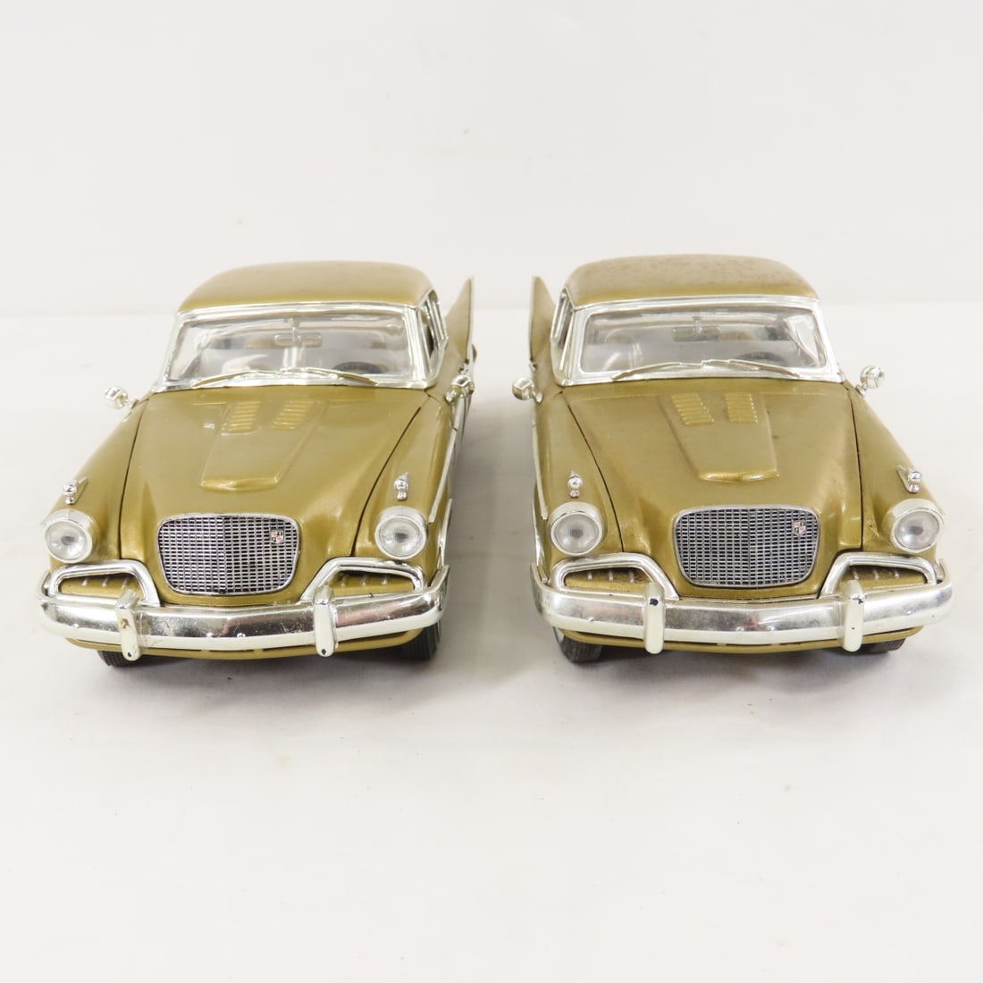 3 Studebaker Golden Hawk 1/18 Diecast Cars - 14