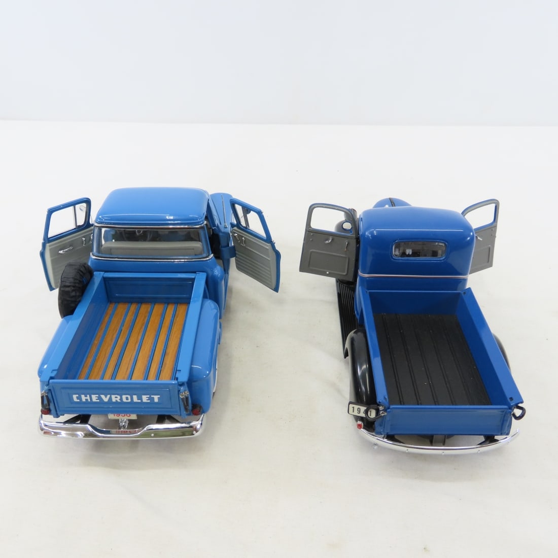 5 Danbury Mint Diecast Trucks: Apache, Cameo, F100 - 15