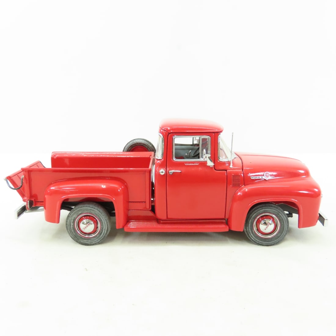 5 Danbury Mint Diecast Trucks: Apache, Cameo, F100 - 8