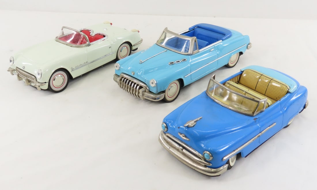 3 Vintage 1950s Convertible Friction Toys: 3 Vintage 1950s Convertible Friction Toys - 1950s Convertible (smallest, non-working) 1950 Buick Convertible, 1953 Chevrolet Corvette. LOT SIZE: 12x11x4" 3 LBS All information and photos, which are